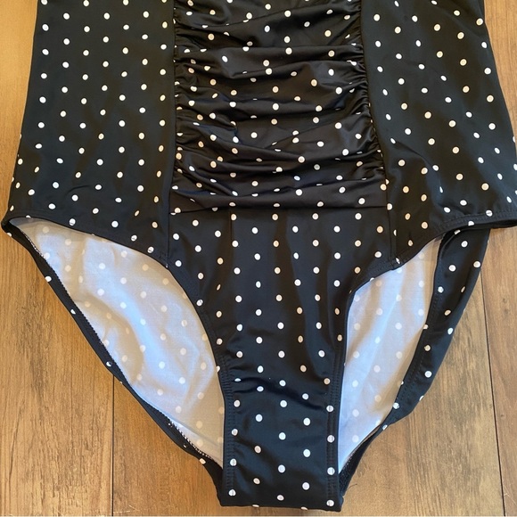 Swimsuits For All • Black & White Retro Pin Up Polka Dot Halter Swimsuit • Sz 18 - Picture 4 of 8